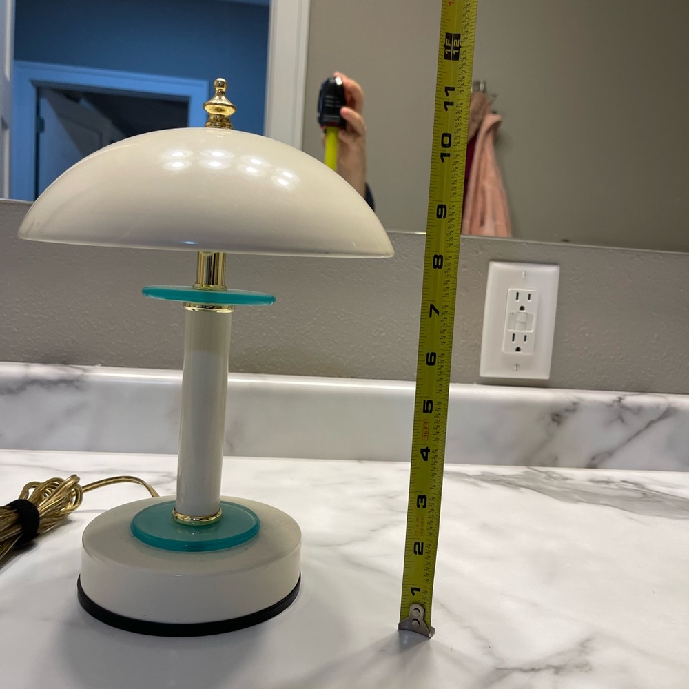 Metal dome touch lamp white.